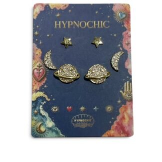 Plaquette de boucles d’oreilles dorées Cosmic Glow avec étoiles lunes et planètes HYPNOCHIC