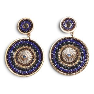 Boucles d’oreilles Œil Solaire Bleu Nuit, médaillons dorés ornés de perles bleues et foncées autour d’un œil central